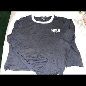 nike cropped long sleeve shirt
